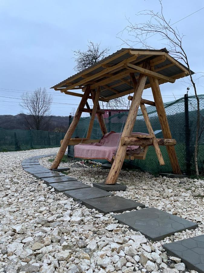 فيلا Casa Lupilor Transfagarasan Căpăţîneni-Ungureni المظهر الخارجي الصورة