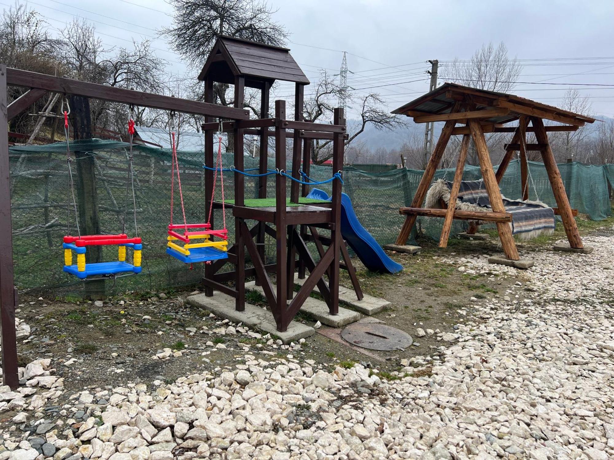 فيلا Casa Lupilor Transfagarasan Căpăţîneni-Ungureni المظهر الخارجي الصورة